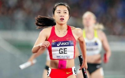 ​“短跑女神”葛曼棋打破纪录，小腹纹身惹争议，网友喊话赶紧洗掉