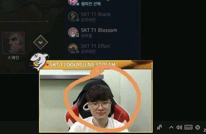 LCK:未进S8决赛,Faker直播被无情嘲讽,当时这个表情绝了!