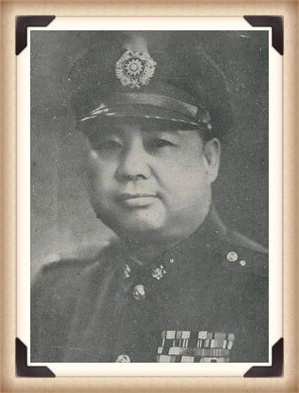 名将关麟征书法欣赏:曾被误认为关之琳爷爷,晚年练字听秦腔为乐