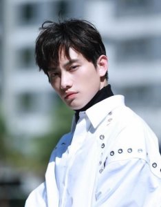 ​范少勋当爸后首度公开妻儿照，妻产后忧郁，小孩随母姓