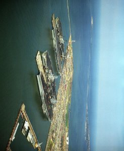 ​诺福克海军基地（Norfolk Naval Base）是美国海军设于弗吉尼亚州诺福