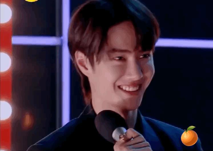 笑容逐渐消失.gif 我太爱看小王各种鲜活小表情了