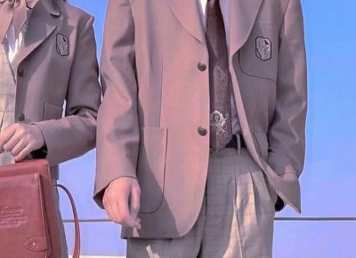 ​两女人的经历告诉你 怎么跟年下男谈恋爱