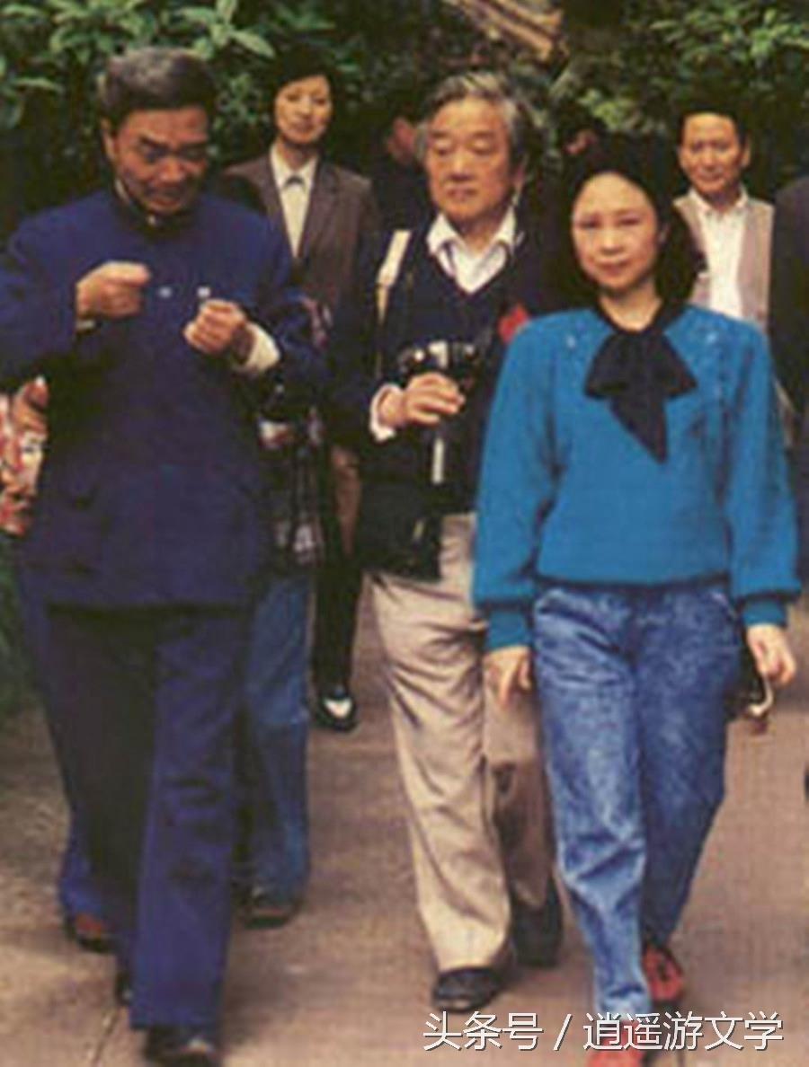 琼瑶罕见早年照片:气质美女,金庸远亲,经历就像一部小说
