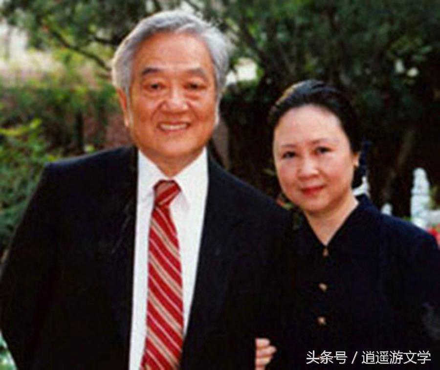 琼瑶罕见早年照片:气质美女,金庸远亲,经历就像一部小说