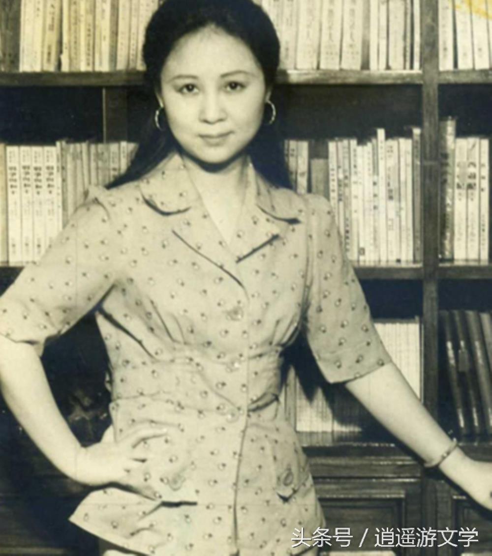 琼瑶罕见早年照片:气质美女,金庸远亲,经历就像一部小说