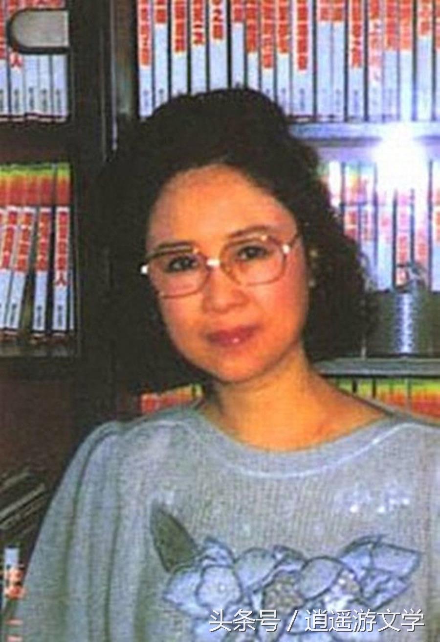 琼瑶罕见早年照片:气质美女,金庸远亲,经历就像一部小说