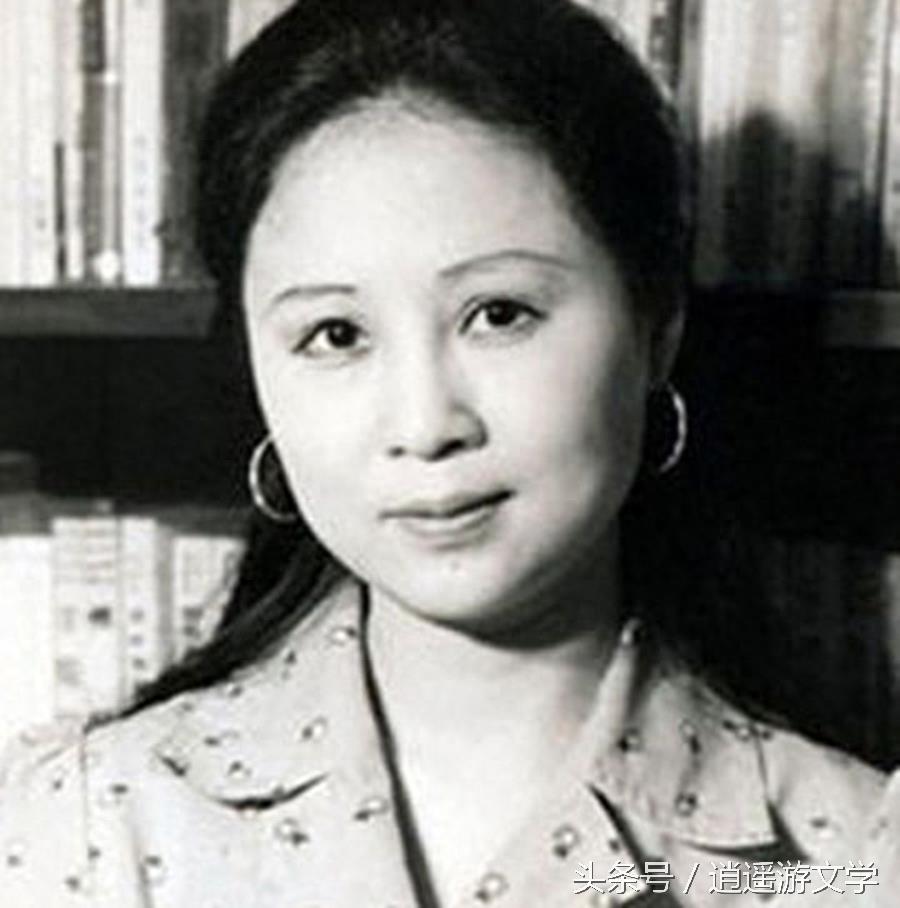 琼瑶罕见早年照片:气质美女,金庸远亲,经历就像一部小说