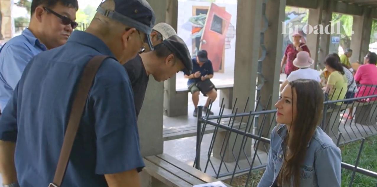 瑞典辣妹体验中国式相亲,不要房和车,却被嫌弃!
