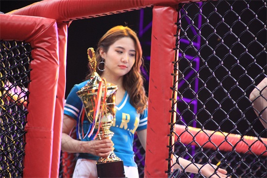 河南卫视《武林风》的武林宝贝风采