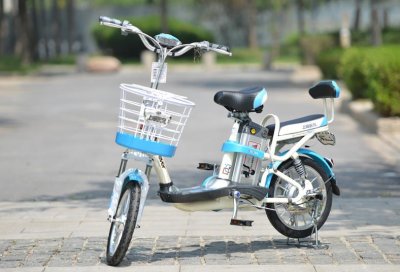 ​雅迪、台铃、小刀的这3款电动车，续航150公里起，你会选哪一个？