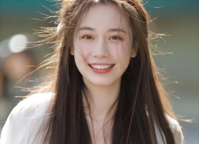 ​何炅老婆是谁（李维嘉辟谣却将何炅老婆带上热搜）