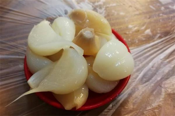 糖蒜腌多久可以吃 糖蒜腌酸了怎么补救 糖蒜腌多久可以吃 糖蒜腌酸了怎么补救