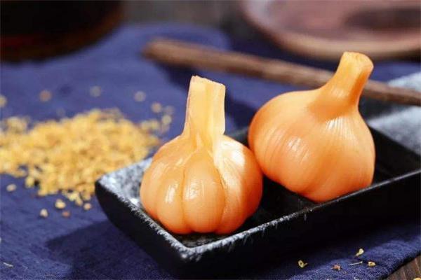 糖蒜腌多久可以吃 糖蒜腌酸了怎么补救 糖蒜腌多久可以吃 糖蒜腌酸了怎么补救