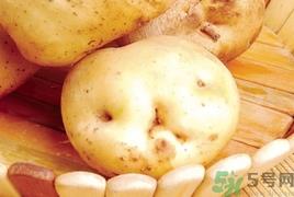 虾仁可以和土豆一起吃吗?虾仁能和土豆同吃吗? 虾仁可以和土豆一起吃吗?虾仁能和土豆同吃吗?