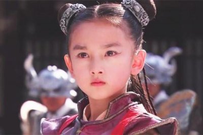 ​15岁登世界舞台演出 “国风少女”陈依妙的履历让人自惭形秽！