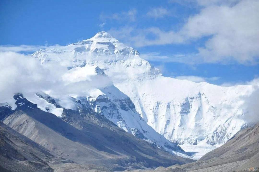 神灵之山:冈仁波齐峰