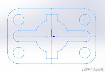 ​Solidworks绘制垫板草图实例，通过动手操作让你快速掌握草图绘制