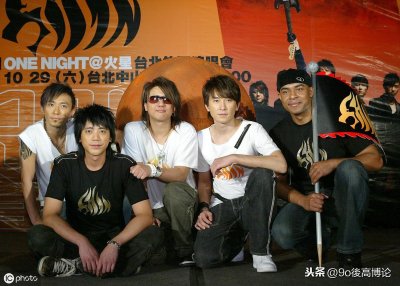 ​信乐团和戴爱玲《千年之恋》，蝴蝶依旧狂恋着花，你却错过我年华