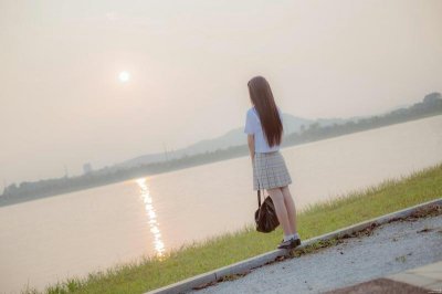 ​化妆流程图，男生应该了解的化妆品基础知识(化妆步骤篇)