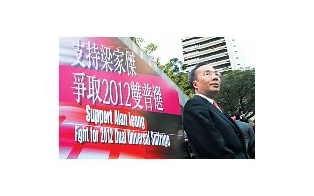 “3个男闺蜜当备胎，慢慢玩，不愁嫁”大龄剩女的自信，终成悲哀