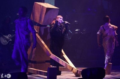 ​卫兰Janice今日在红馆开演唱会，人靓歌美征服万千歌迷
