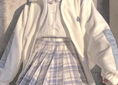 ​朋友不在去上他漂亮女朋友