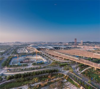​你去一趟广州南站要花多长时间！又是为什么要建在番禺呢？