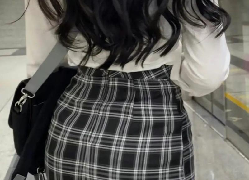 女儿很讨厌爸爸怎么办呢 女儿很讨厌爸爸怎么办呢