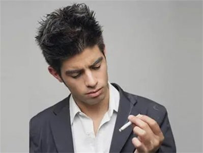 ​抽烟男士警惕！不保养让你提前衰老