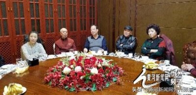 ​忻州《父子村官》分别十年再聚首