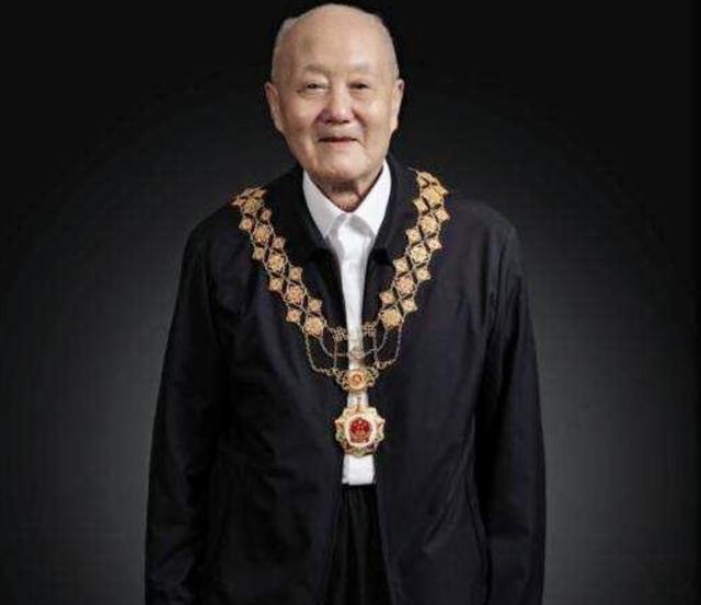 八名共和国勋章获得者简历（功勋八位共和国勋章获得者）(6)