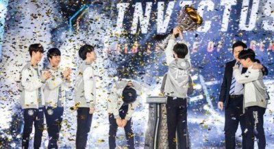 ​IG分崩离析？Theshy直播谈退役，跟Rookie一起离开
