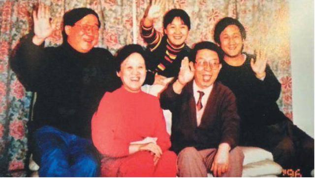 英达与梁欢关系如何（其貌不扬的梁欢）(9)