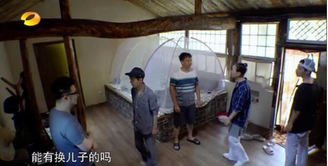英达与梁欢关系如何（其貌不扬的梁欢）(21)