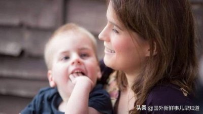 ​英国小男孩得病去世（英国9岁小男孩患有罕见疾病）