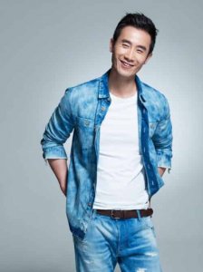 ​奇道（原名亓亮，中国内地男演员）
