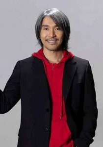 ​周星驰（中国香港男演员、出品人、编剧、导演、监制、制片人）