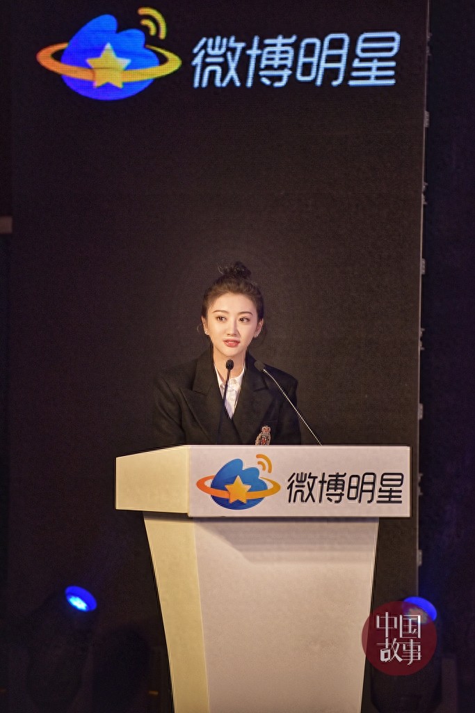 景甜回应演讲时擤鼻涕:不好意思没忍住!你被女神圈粉了吗?