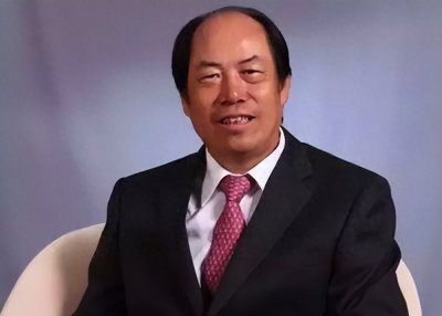​广东穷小子逆袭成亿万富豪，却让二女儿继承家产，这是为什么？