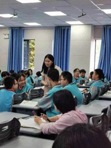 ​班主任在家长群发成绩单引不满，咱们的下一代还能适应竞争吗？