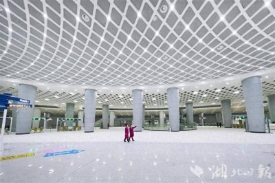 ​武昌光谷葛店三地居民期盼 今天终于开通了！