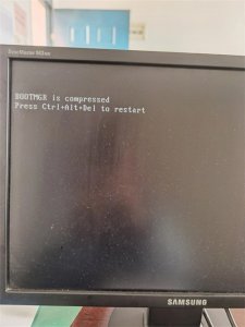 ​电脑开机出现bootmgr is compressed