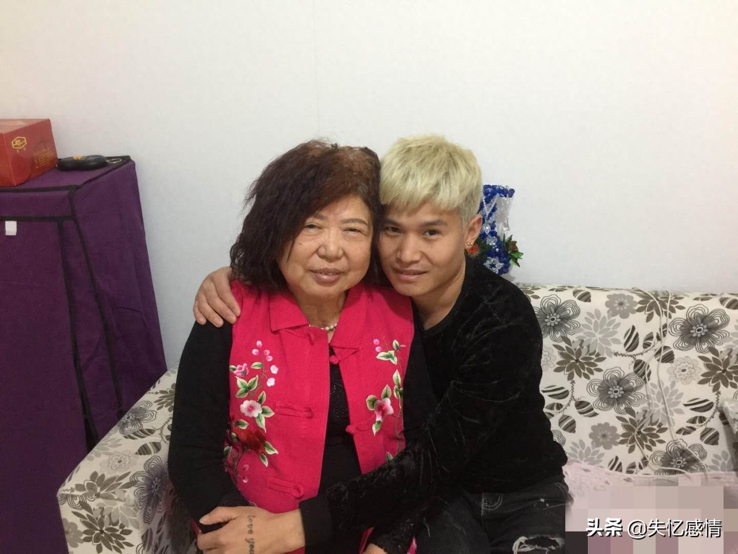 直击:28岁小伙和65岁大妈相爱结婚!同龄的婆婆的举动让人惊讶