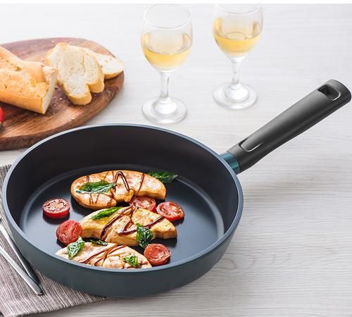 煎锅和煎炒锅哪一个好用一点