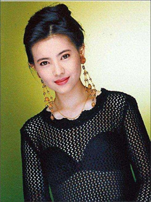 蓝洁瑛：明眸皓齿目若秋水，卿本佳人，奈何红颜薄命