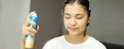 ​用了定妆喷雾还要用散粉吗