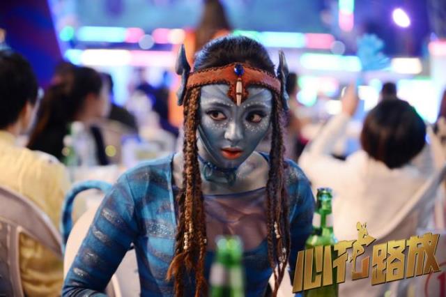 心花路放演员表(在现实中美得可谓心花怒放)(2)