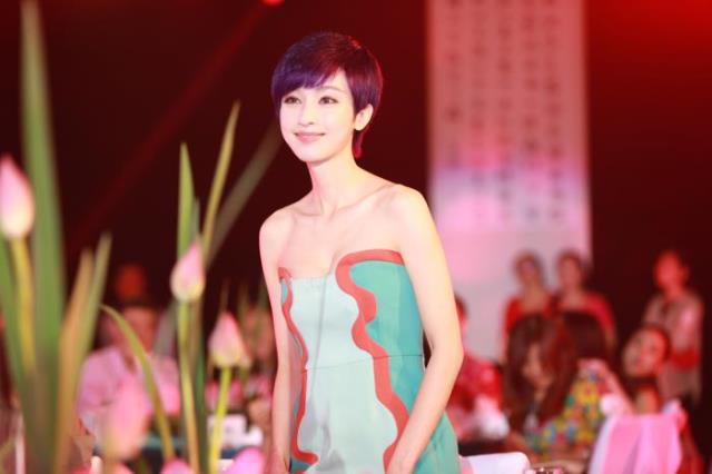 心花路放演员表(在现实中美得可谓心花怒放)(8)