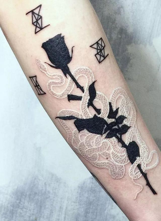 纹身隐形图案(鸽子血不一定能满足你)(21)